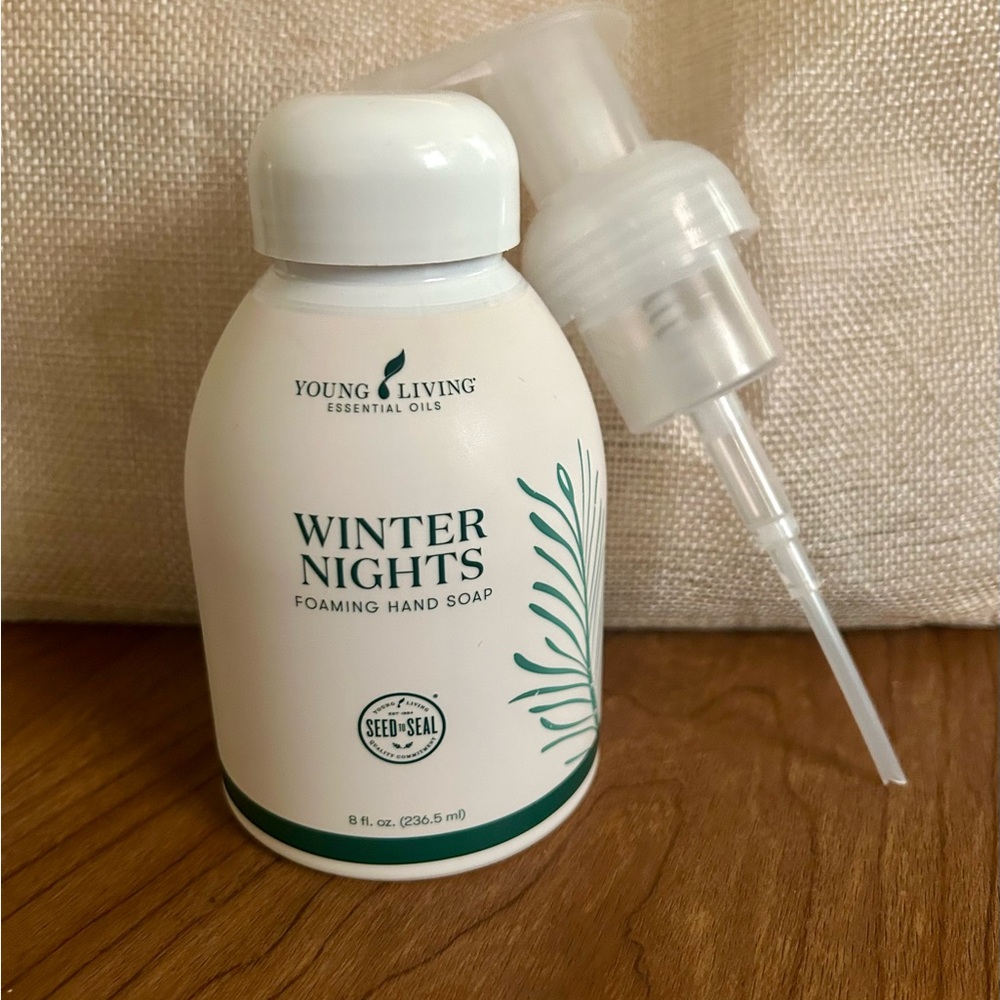 Young Living- Limited Edition - Winter Nights Foaming Hand Soap